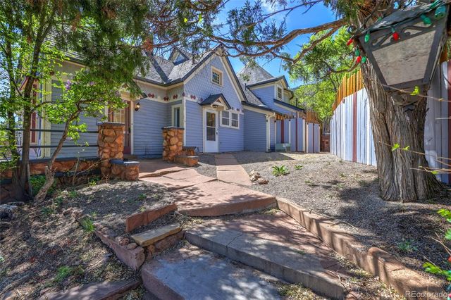 106 Waltham Avenue, Manitou Springs, CO 80829