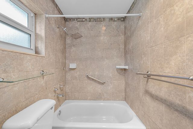 3136 NW 69th Court, Fort Lauderdale, FL 33309