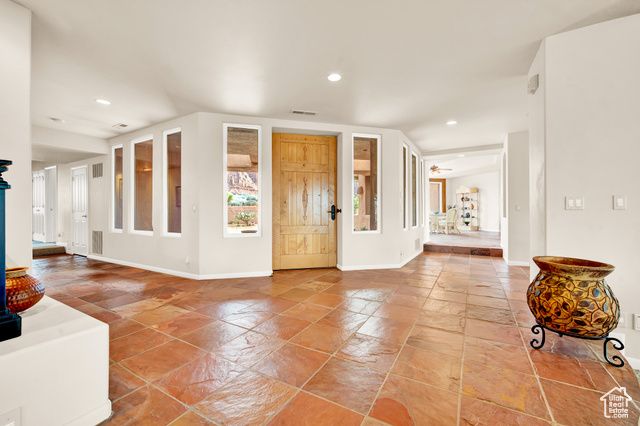 1657 N KAYENTA DR, Ivins, UT 84738