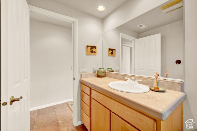 1657 N KAYENTA DR, Ivins, UT 84738