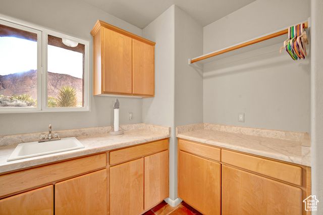 1657 N KAYENTA DR, Ivins, UT 84738