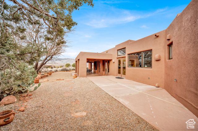 1657 N KAYENTA DR, Ivins, UT 84738