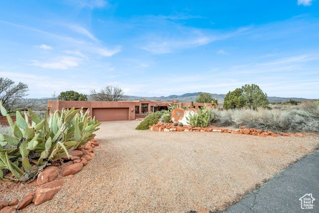 1657 N KAYENTA DR, Ivins, UT 84738