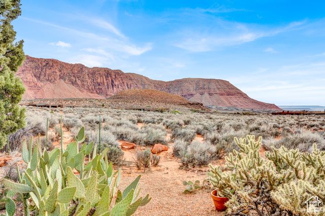 1657 N KAYENTA DR, Ivins, UT 84738