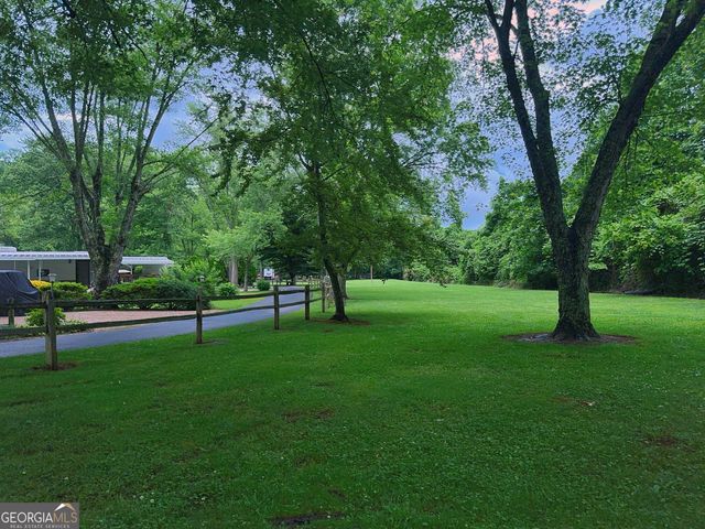 60 Park Vista Drive, Cleveland, GA 30528