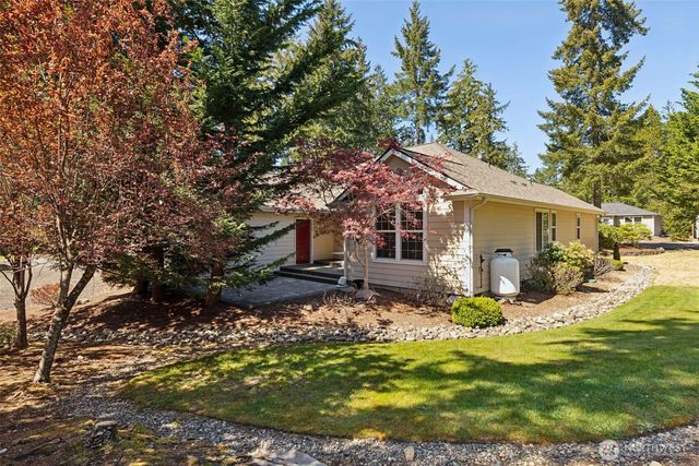 51 E Vine Maple Lane, Union, WA 98592