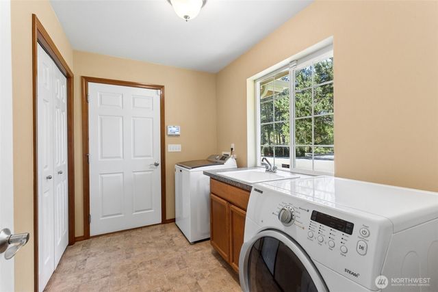 51 E Vine Maple Lane, Union, WA 98592