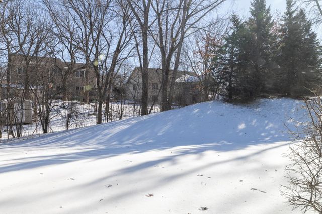 7136 Ballard Trail, Inver Grove Heights, MN 55077