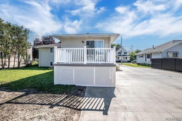28 Mead St. - Upper Unit, North Tonawanda, NY 14120