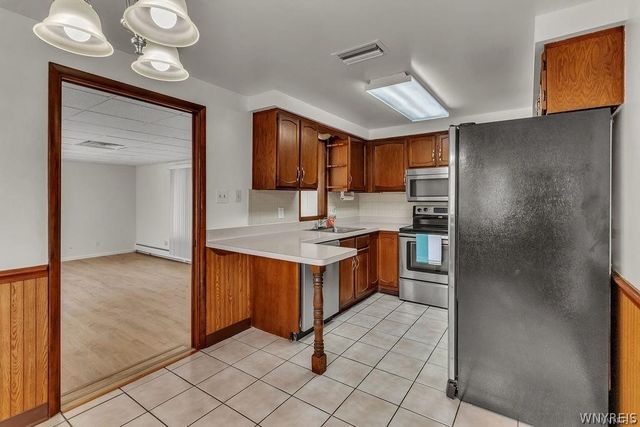28 Mead St. - Upper Unit, North Tonawanda, NY 14120