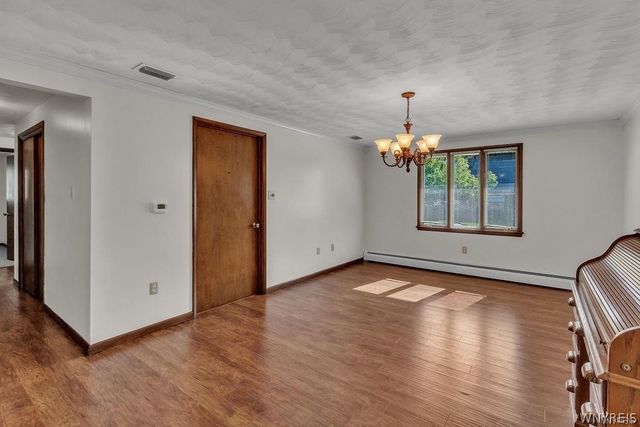 28 Mead St. - Upper Unit, North Tonawanda, NY 14120