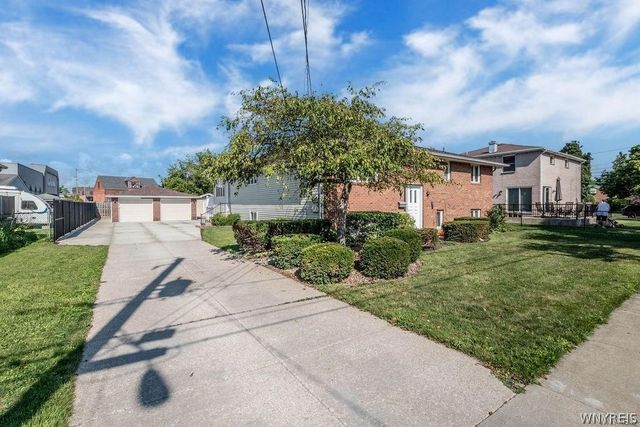 28 Mead St. - Upper Unit, North Tonawanda, NY 14120