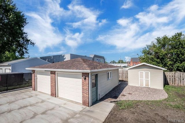 28 Mead St. - Upper Unit, North Tonawanda, NY 14120