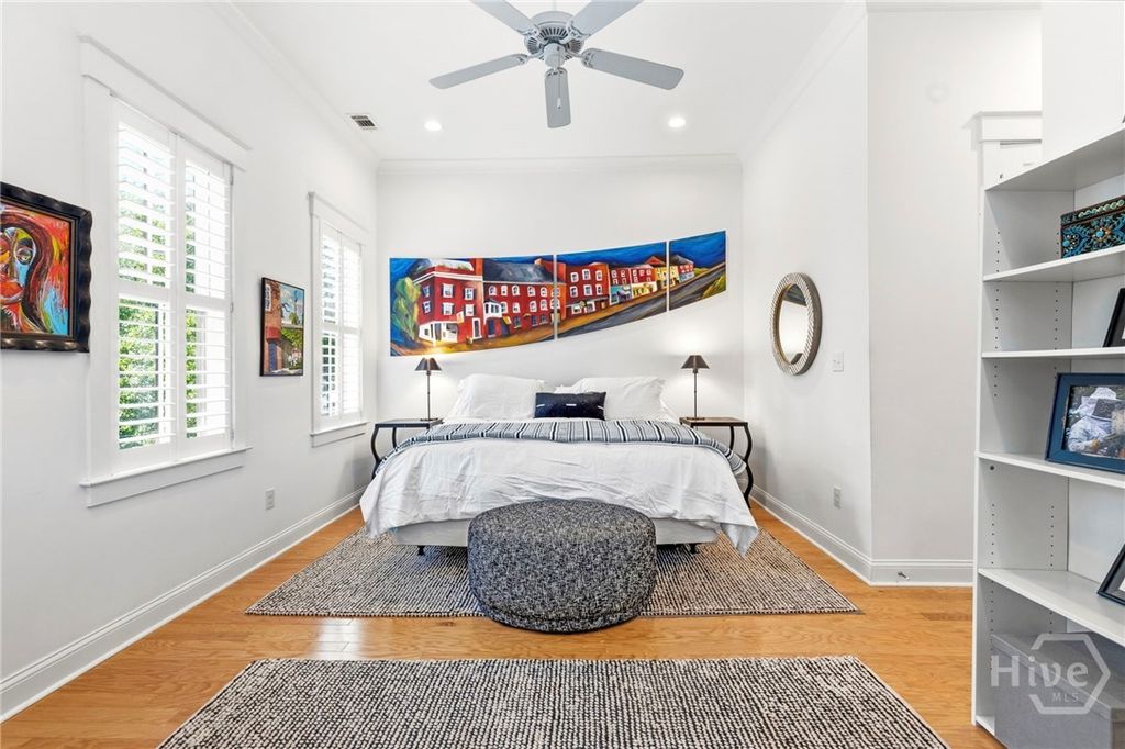 Image 10 of property listing at 2315 Barnard Street, Savannah, GA 31401