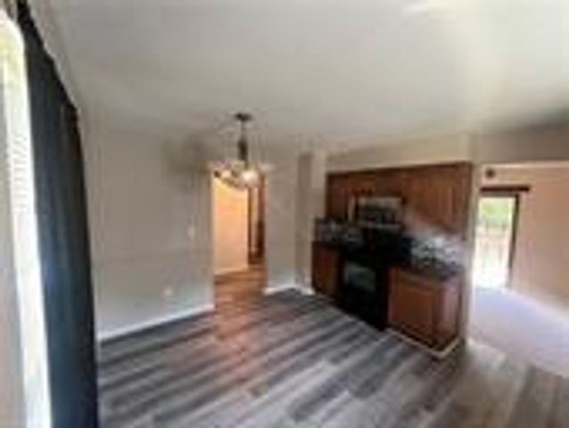 9201 E 90th Terrace, Kansas City, MO 64138