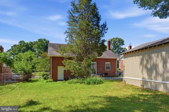 1105 CHISWELL LN, Silver Spring, MD 20901