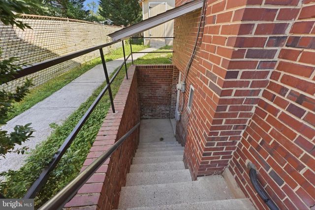 1105 CHISWELL LN, Silver Spring, MD 20901