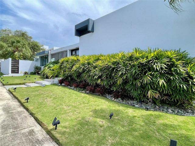 H3 CAPARRA HILLS, Guaynabo, PR 00966
