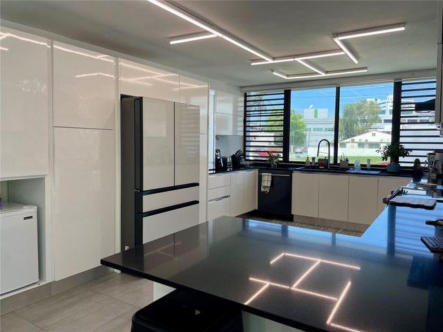 H3 CAPARRA HILLS, Guaynabo, PR 00966