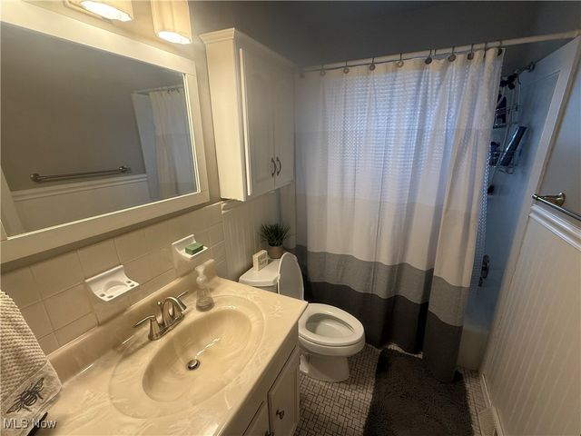 6616 Monterey Drive, Mayfield Heights, OH 44124