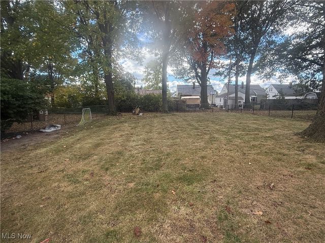 6616 Monterey Drive, Mayfield Heights, OH 44124