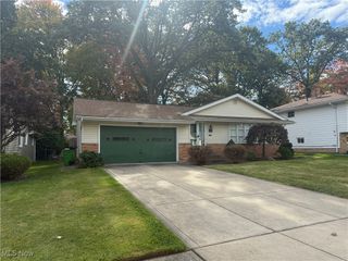 6616 Monterey Drive, Mayfield Heights, OH 44124