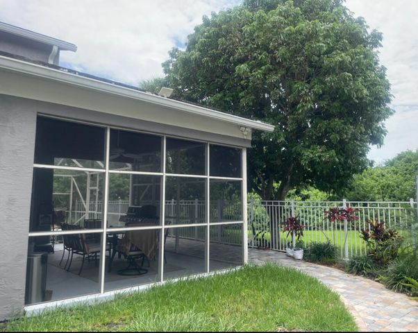 4251 Pine Hollow Circle, Greenacres, FL 33463