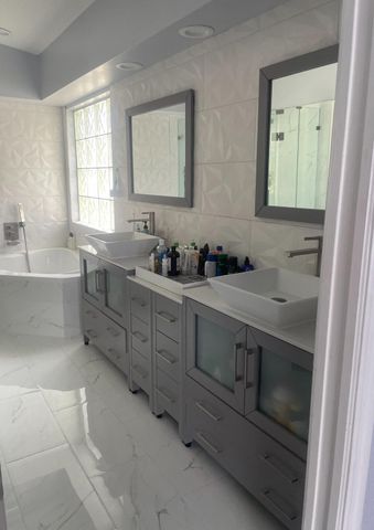4251 Pine Hollow Circle, Greenacres, FL 33463