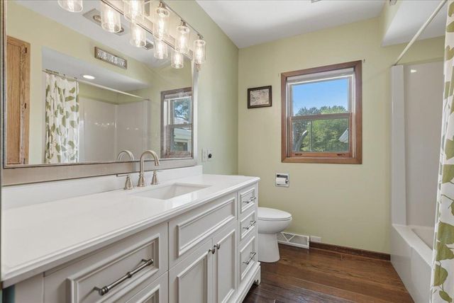 N7821 1090th Street, River Falls, WI 54022