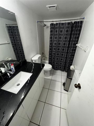 4276 NW 89th Ave 204, Coral Springs, FL 33065