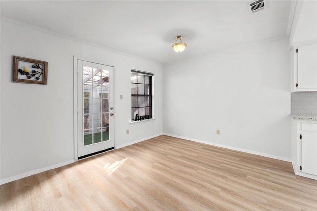 12501 Shady Acres DR, Buda, TX 78610