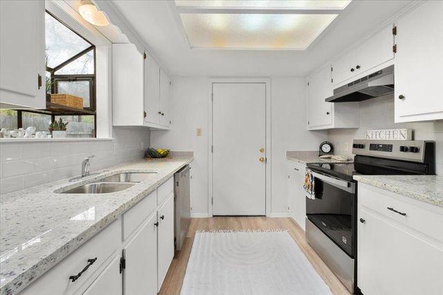 12501 Shady Acres DR, Buda, TX 78610