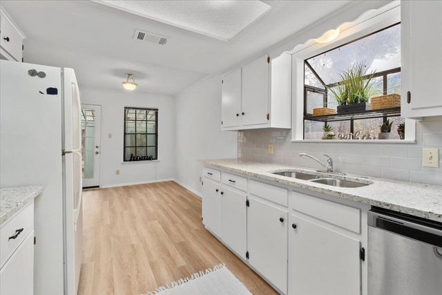 12501 Shady Acres DR, Buda, TX 78610