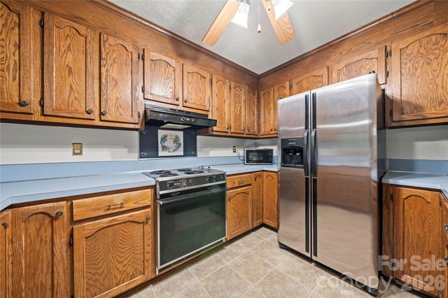 101 Magnolia Lane, Mount Holly, NC 28120