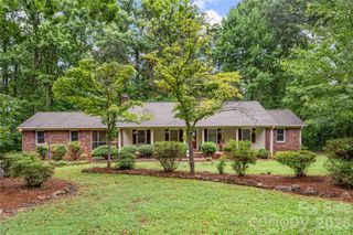 101 Magnolia Lane, Mount Holly, NC 28120