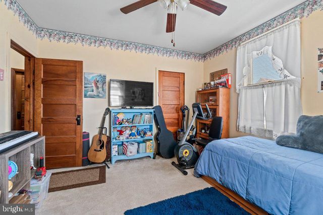 3915 W OVERLEA AVE, Baltimore, MD 21206