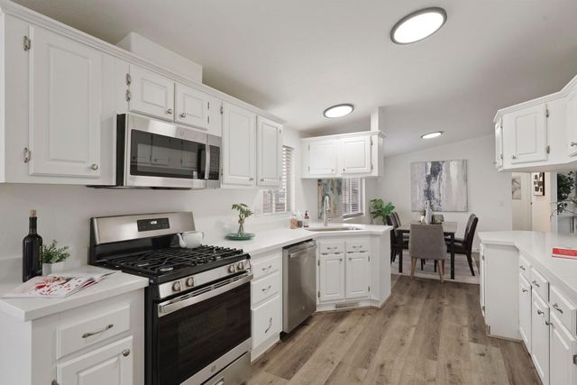 8936 W Pine St, Thornton, CA 95686