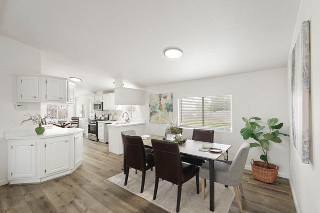 8936 W Pine St, Thornton, CA 95686