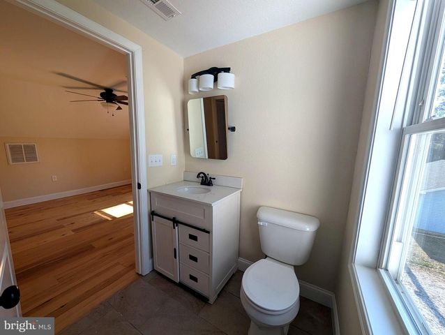 6750 EDWARDS AVE, Salisbury, MD 21804