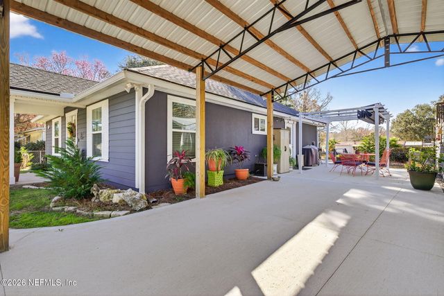 155 KINGFISH Avenue, Palatka, FL 32177