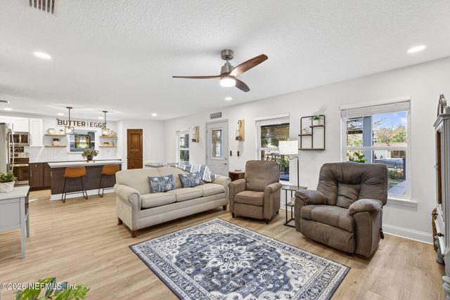 155 KINGFISH Avenue, Palatka, FL 32177