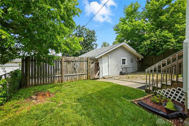 1124 Holly Avenue, Dayton, OH 45410