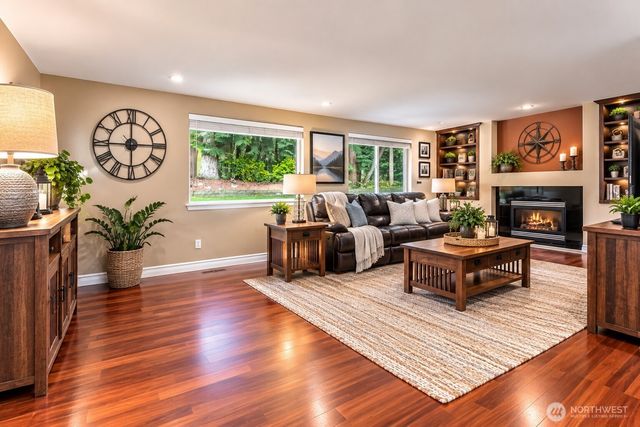 2010 95th Street Ct NW, Gig Harbor, WA 98332