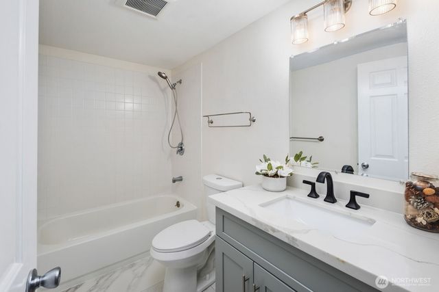 15132 SE 48th Drive, Bellevue, WA 98006