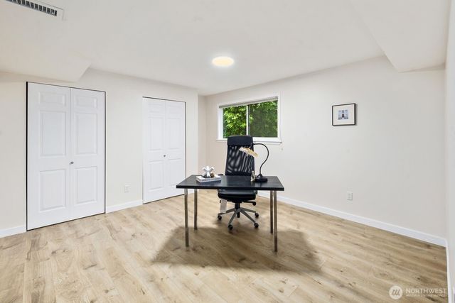 15132 SE 48th Drive, Bellevue, WA 98006