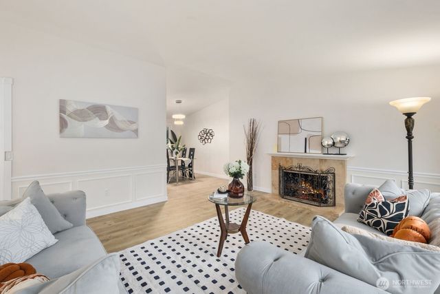 15132 SE 48th Drive, Bellevue, WA 98006