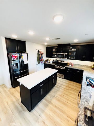 32770 Shorecrest, Lake Elsinore, CA 92530