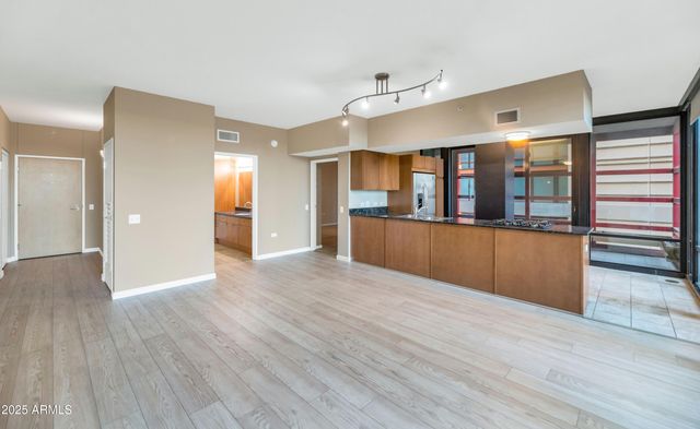 4808 N 24TH Street 522, Phoenix, AZ 85016