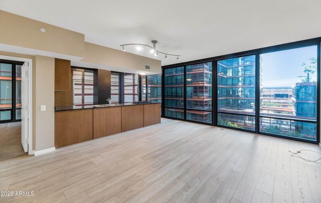 4808 N 24TH Street 522, Phoenix, AZ 85016