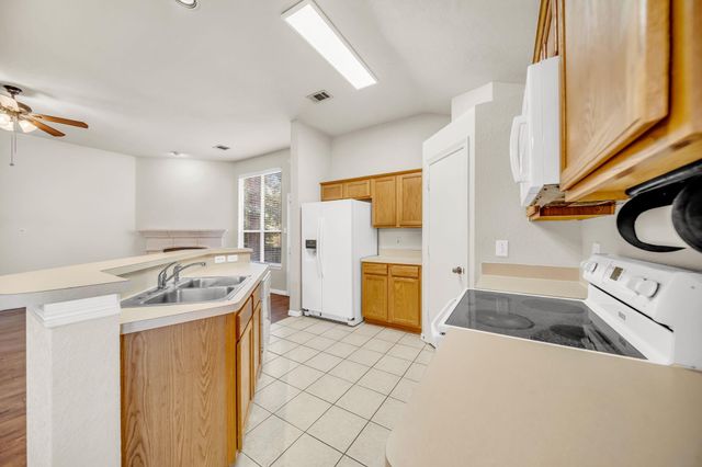 256 Indian Falls S, Conroe, TX 77316